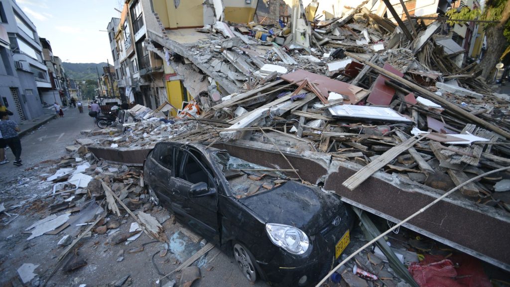 Colombia’s strongest quake in decades kills 164, with more feared trapped
