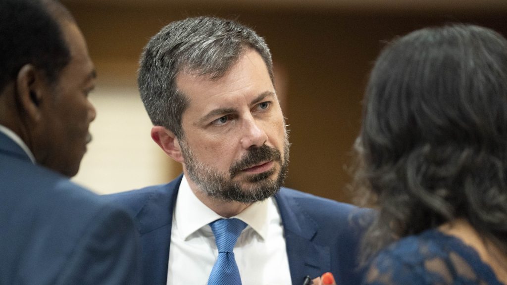 Buttigieg returns to South Carolina as Democrats begin positioning for 2028