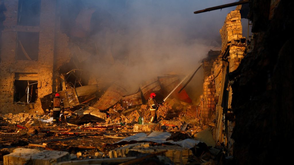 Russia resumes attacks on Ukraine after pause in strikes during US envoys’ visit