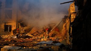 Russia resumes attacks on Ukraine after pause in strikes during US envoys’ visit