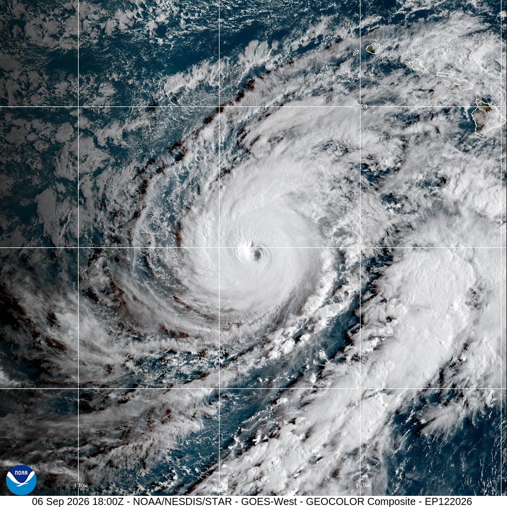 Hurricane Lowell gets closer to Hawaii as Marie brings heavy rain to California