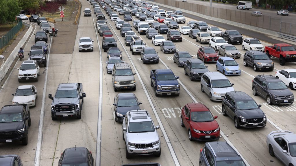 As Trump shifts fuel economy rules to cut car prices, gas costs muddy the math