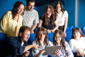 From Phone Calls to Video Meetings: How Business Communication Has Changed