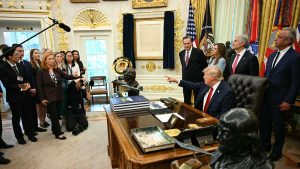 Judge: Trump likely violated First Amendment by banning new outlets from White House