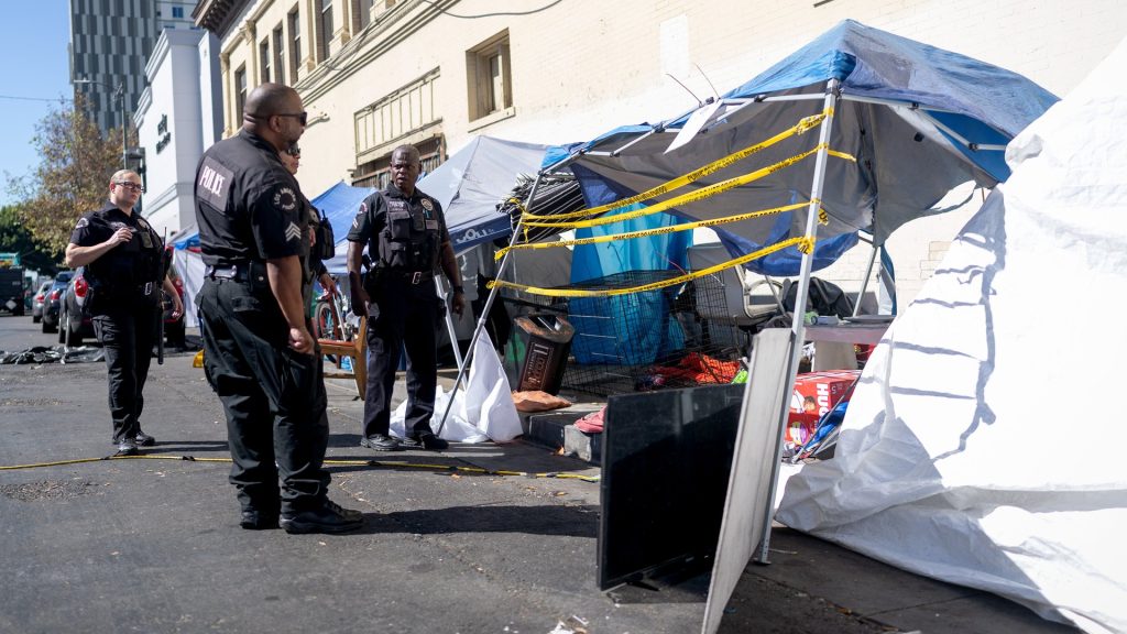 Feds bust drug dealers they say were disguised as social workers and homeless in LA